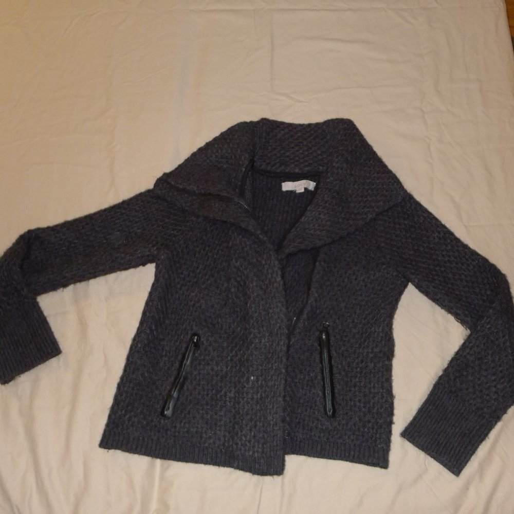 LOFT women’s sweater Size M